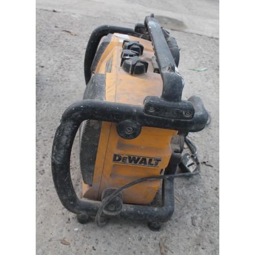 600 - DEWALT RADIO IN WORKING ORDER   NO VAT