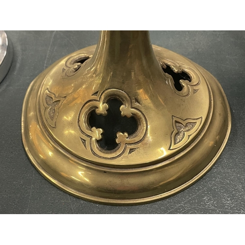 123 - A HEAVY VICTORIAN GOTHIC BRASS ALTER STAND, HEIGHT 35CM