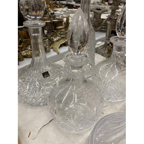 168 - A QUANTITY OF GLASSWARE TO INCLUDE CUT GLASS DECANTERS, DOULTON ETC, PLUS A QUANTITY OF WINE GLASSES