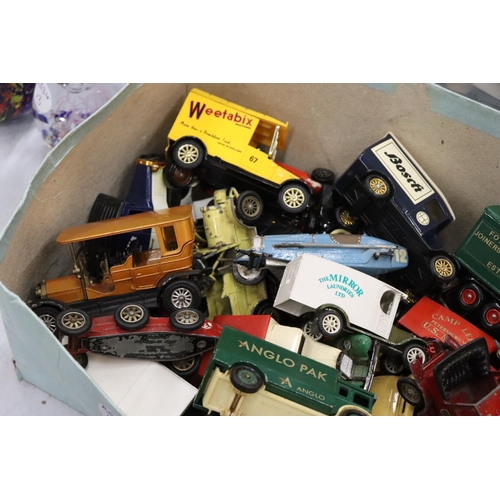 193 - A LARGE COLLECTION OF DIECAST CARS AND VANS