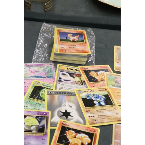 208 - A QUANTITY OF POKEMON CARDS TO INCLUDE JAPANESE