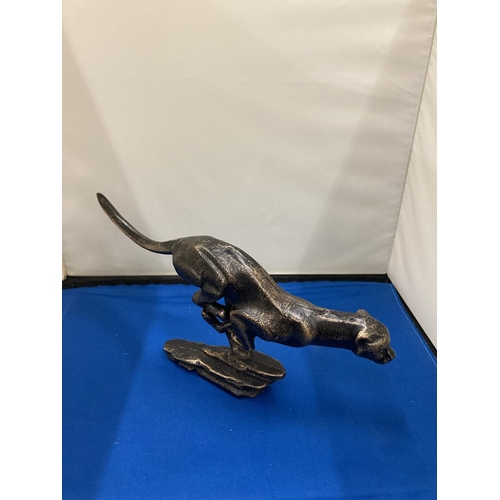 4 - A BRONZE JAGUAR CAT