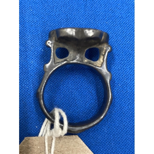 7 - A LATE MEDIEVAL BYZANITE EMPIRE SILVER RING