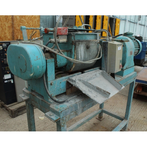 145 - 2 BLADE MIXER  + VAT