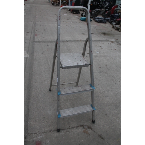 1462 - ALLOY LADDER  NO  VAT