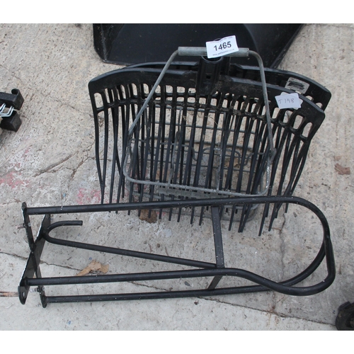 1465 - MUCK FORK SADDLE RACK  NO  VAT