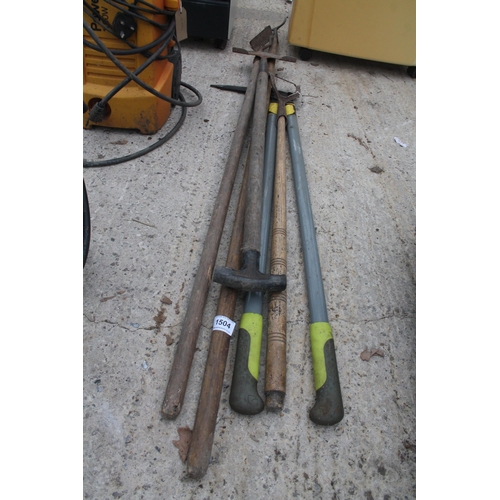 1504 - 5 HAND GARDEN TOOLS  NO VAT