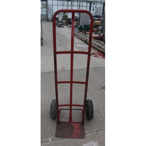 1521 - RED SACK TRUCK  NO  VAT