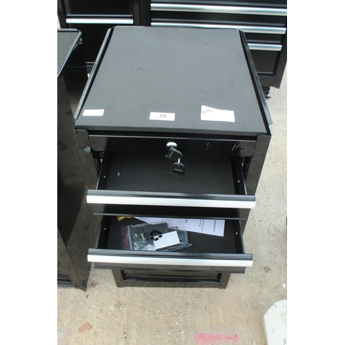 22 - SIDE CAB TOOL BOX  + VAT