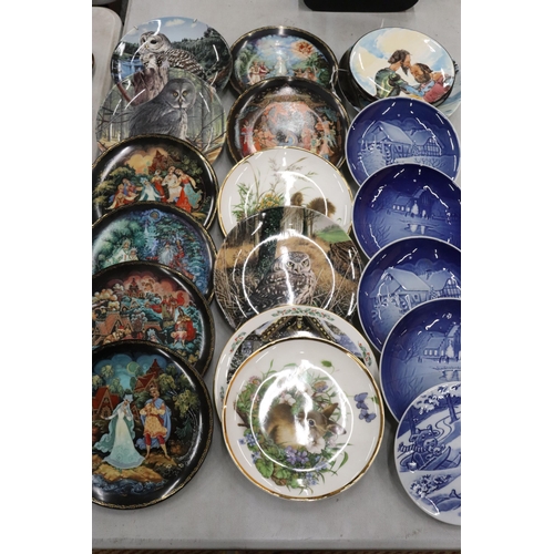 330 - A LARGE COLLECTION OF CABINET PLATES TO INCLUDE BING & GRONDAHL, DENMARK, BRADEX RUSSIAN FAIRYTALE, ... 