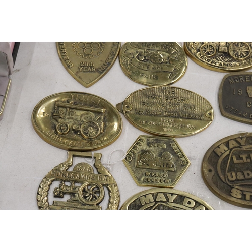 332 - A LARGE COLLECTION OF BRASS STEAM RALLY PLAQUES - 20 IN TOTAL