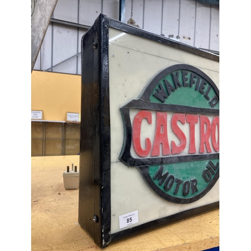 85 - A WAKEFIELD CASTROL OIL ILLUMINATED LIGHT BOX SIGN