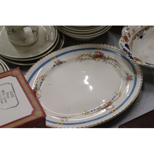 803 - A QUANTITY OF ROYAL DOULTON 'WILD CHERRY' DINNERWARE TO INCLUDE SERVING BOWLS, DESSERT BOWLS, CUPS A... 