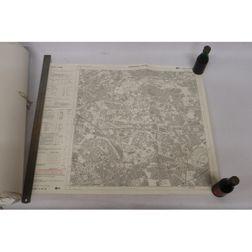 806 - A LARGE QUANTITY OF ORDNANCE SURVEY MAPS TO INCLUDE GREATER MANCHESTER COUNTY, CHESTER, CHESHIRE, ET... 