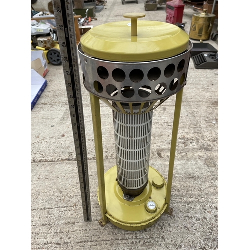 1543 - A VINTAGE ALADDIN TREBLE-O-ONE SERIES 33 GREENHOUSE HEATER