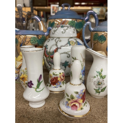 1023 - A LARGE QUANTITY OF COLLECTABLE CERAMICS TO INCLUDE A TEAPOT, JUG AND LIDDED SUGAR POT, GLASSWARE, G... 