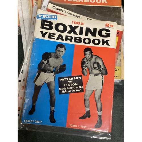 1030 - A COLLECTION OF VINTAGE BOXING ITEMS TO INCLUDE GLOVES, BOOK AND MAGAZINES