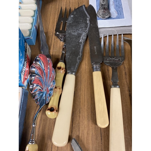 1033 - VARIOUS FLATWARE ITEMS SOME BOXED