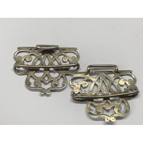 68 - A HALLMARKED LONDON SILVER NURSES BELT BUCKLE