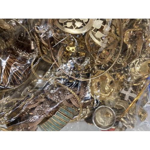 142A - A LARGE QUANTITY OF YELLOW METAL JEWELLERY