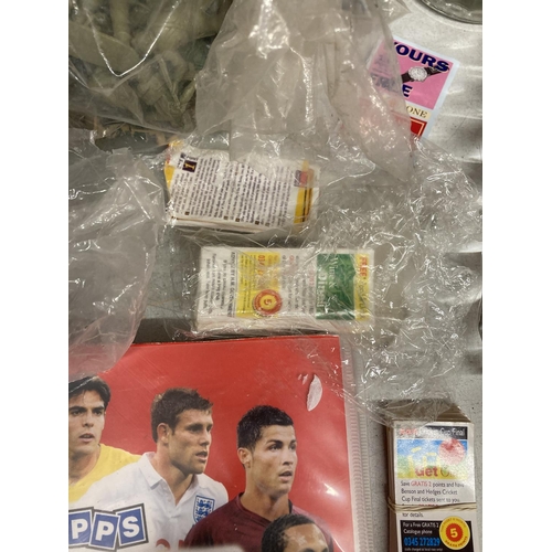 879 - A LARGE QUANTITY OF PLASTIC TOY SOLDIERS, A MATCH ATTAX BINDER WITH CARDS PLUS A QUANTITY OF FOOTBAL... 