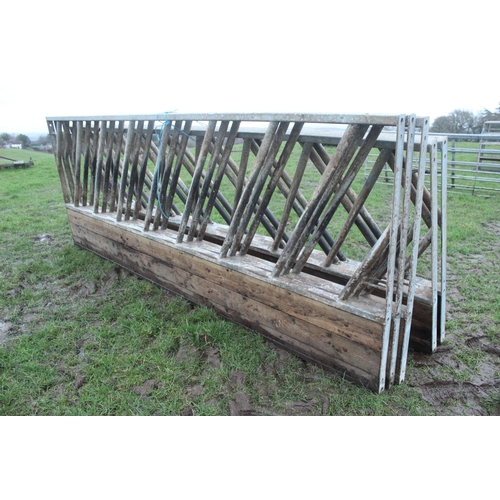 164 - 8 DIAGONAL FEED BARRIERS (IAE) 11' X 6