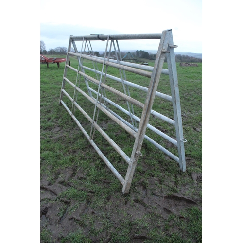 165 - 2 CATTLE HURDLES 10' LONG 5' DEEP  + VAT