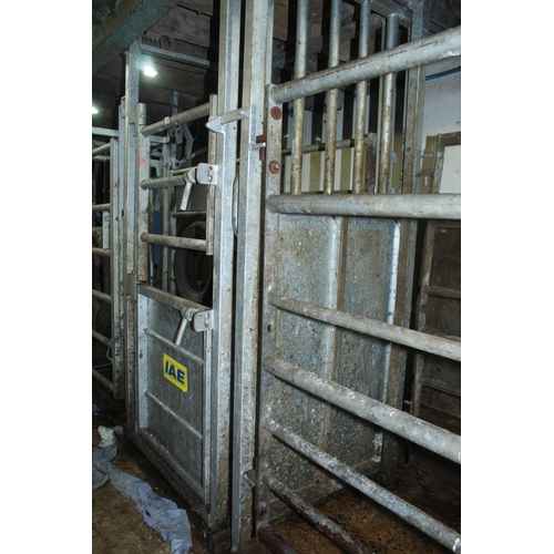 211 - IAE SERVICE ACCESS GATE HOLDING CRATE  + VAT