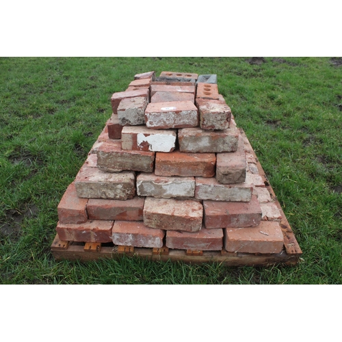 95 - PALLET OF BRICKS  + VAT