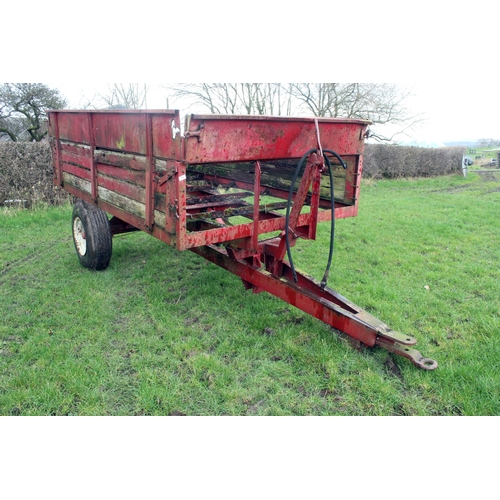 186 - TYRER TRAILER  + VAT