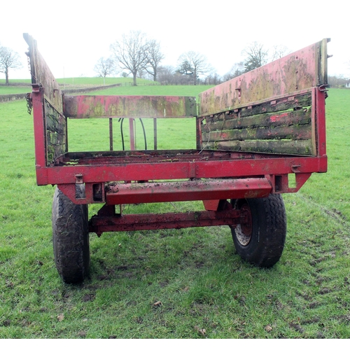 186 - TYRER TRAILER  + VAT