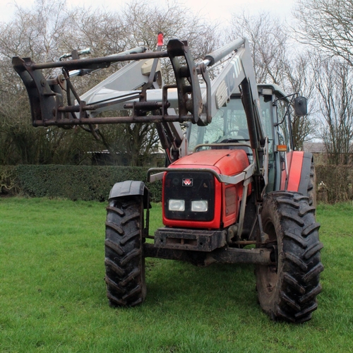 192 - MASSEY FERGUSON 4370 4WD TRACTOR WITH MX FORE END LOADER, CLUTCHLESS SHUTTLE. REGISTRATION NO. PE51 ... 