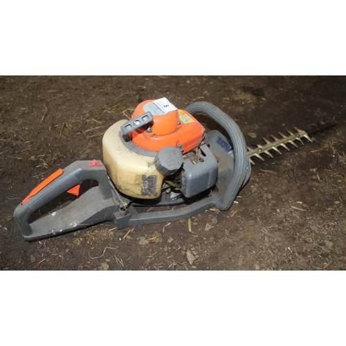 8 - HUSQVARNA 123-HD60 HEDGE CUTTER  + VAT