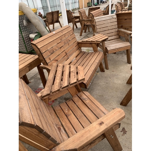 AN AS NEW EX DISPLAY CHARLES TAYLOR GARDEN FURNITURE COMPPRISING OF A