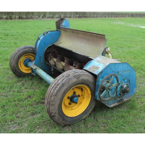 185 - KIDD OFF-SET FORAGE HARVESTER  + VAT