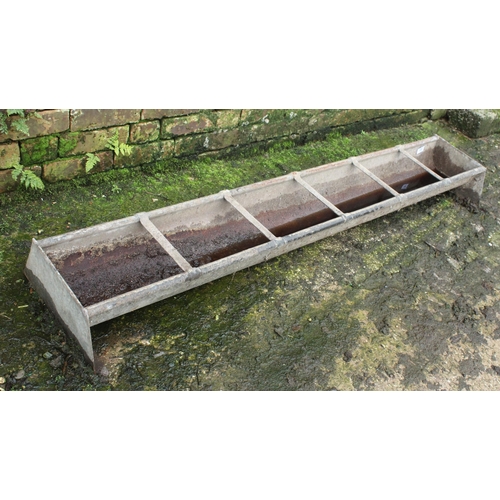 223 - SHEEP / PIG TROUGH   + VAT