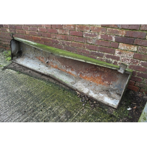 224 - HANG ON CATTLE TROUGH  + VAT