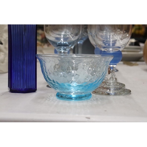 188 - VARIOUS BLUE GLASS ITEMS TO INCLUDE GLASSES, BOWL AND BOTTLE