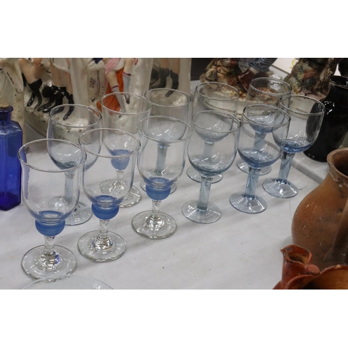 188 - VARIOUS BLUE GLASS ITEMS TO INCLUDE GLASSES, BOWL AND BOTTLE