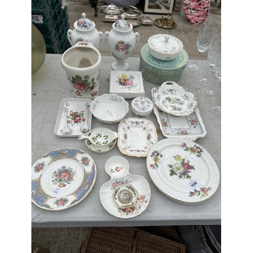 1698 - AN ASSORTMENT OF MIXED CERAMICS TO INCLUDE AYNSLEY, COALPORT AND WEDGWOOD ETC