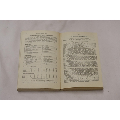 336 - A 1940 COPY OF WISDEN'S CRICKETER'S ALMANACK.  THIS COPY IS IN USED CONDITION, THE SPINE AND COVERS ... 