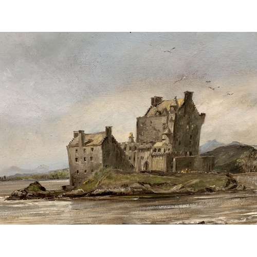 13 - A DAVID L ROBERTS (SCOTLAND 1919 - 1997) OIL ON BOARD OF EILEAN DONAN CASTLE SIGNED TO LOWER LEFT CO... 