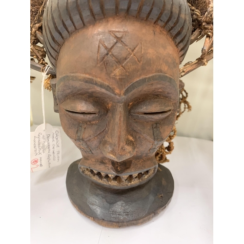 40 - A CHOCKWE TRIBAL MASK CHIHONGO DEMOCRATIC REPUBLIC REPRESENTING MALE ANCESTORS