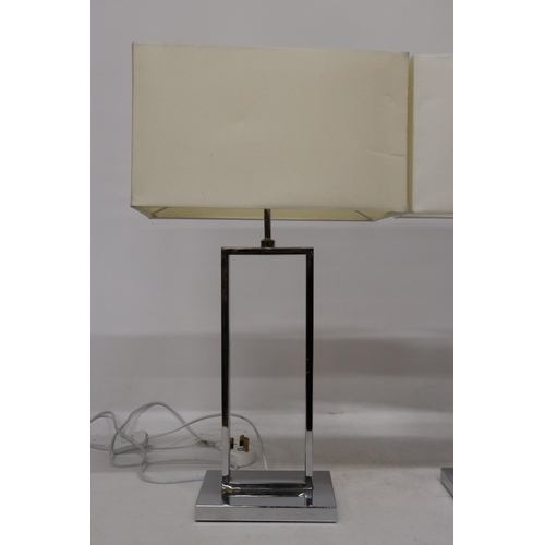 1058 - A PAIR OF MODERN CHROME TABLE LAMPS WITH SHADES, HEIGHT 58CM