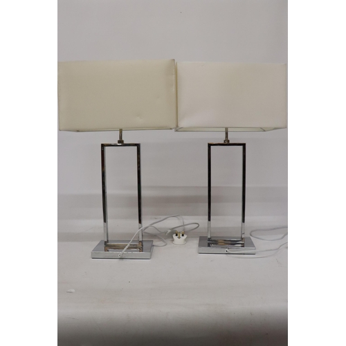 1058 - A PAIR OF MODERN CHROME TABLE LAMPS WITH SHADES, HEIGHT 58CM