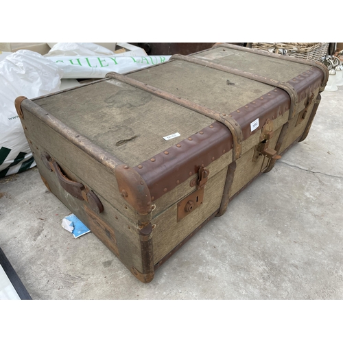 1893 - A LARGE VINTAGE TRAVEL TRUNK