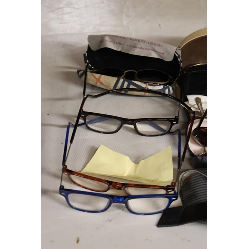 1251 - A COLLECTION OF GLASSES AND SUNGLASSES PLUS A VINTAGE PENKNIFE