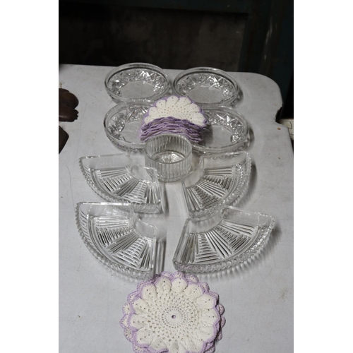 1261 - A QUANTITY OF PARTY NIBBLES GLASS BOWLS - 9 IN TOTAL PLUS DOYLEYS