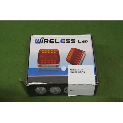 1262 - A PAIR OF WIRELESS LED TRAILER LIGHTS