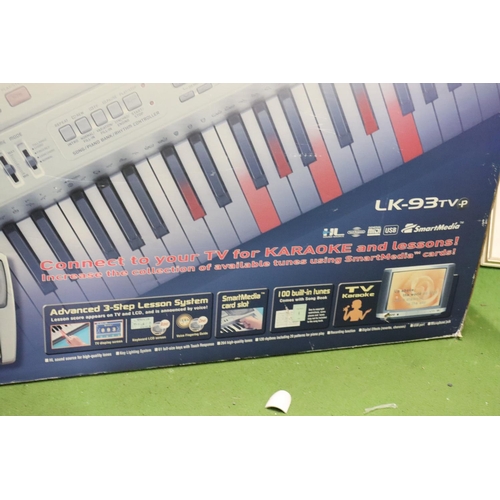 1268 - A CASIO, KEY LIGHTING, KEYBOARD, BOXED, VENDOR STATES IN WORKING ORDER, NO WARRANTY GIVEN